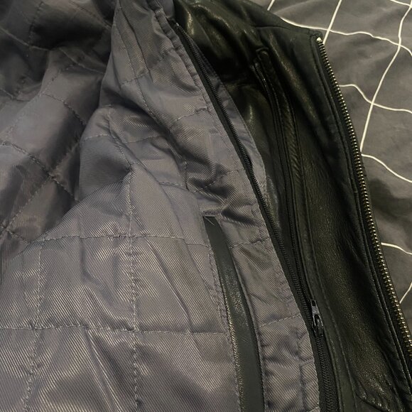 Danier Men's Black Leather Jacket with Quilt Zip out Lining Size 40/XL - Picture 9 of 15